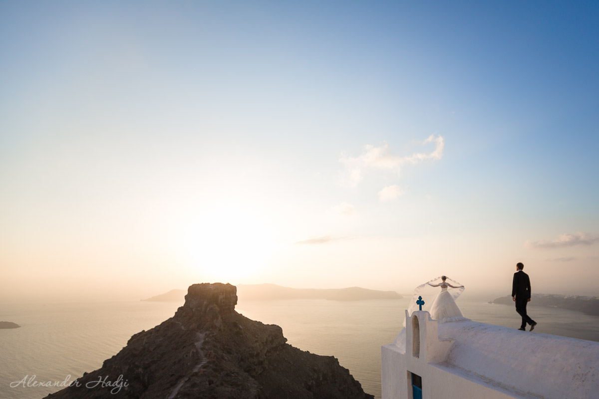 Santorini wedding sunset photo shoot