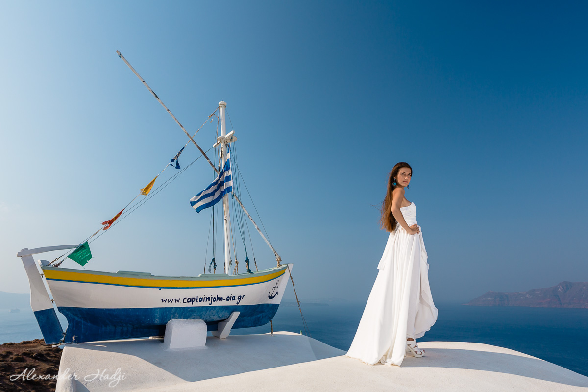 Santorini romantic photo shoot