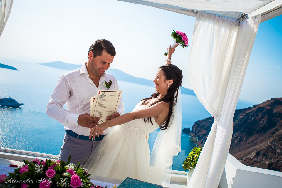 Santorini wedding ceremony photo