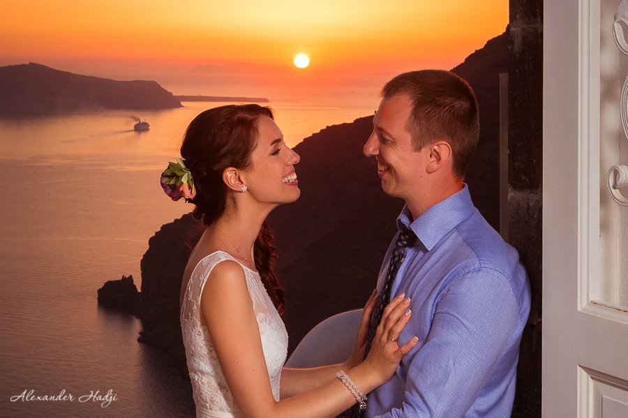 Santorini sunset wedding photo shoot